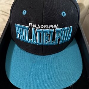 Philadelphia Pennsylvania Teal & Black  Snapback Hat  Green Undervisor.‎ 3985